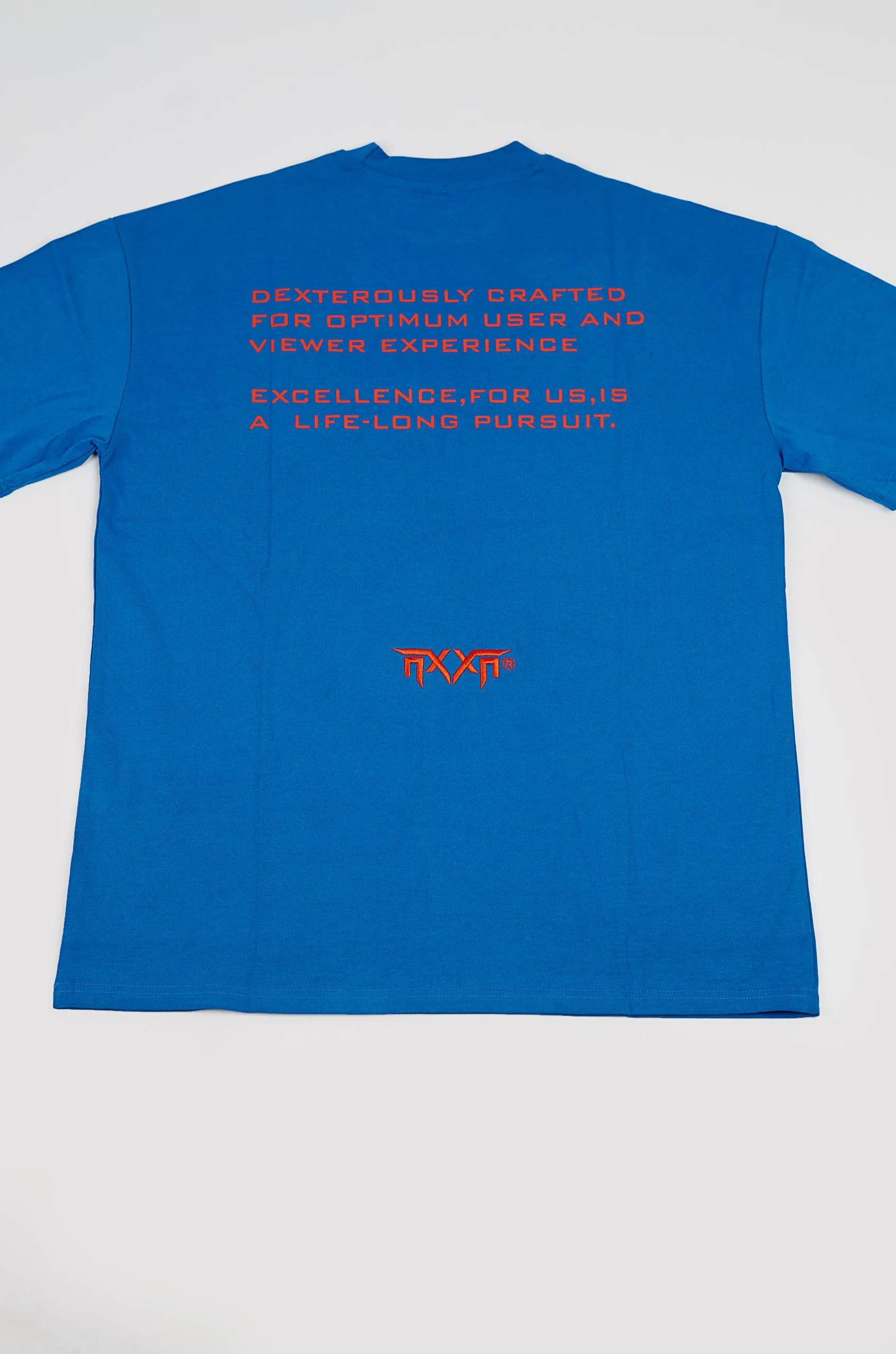 THE STRIKING APPEARANCE BLUE T-SHIRT - Image 2