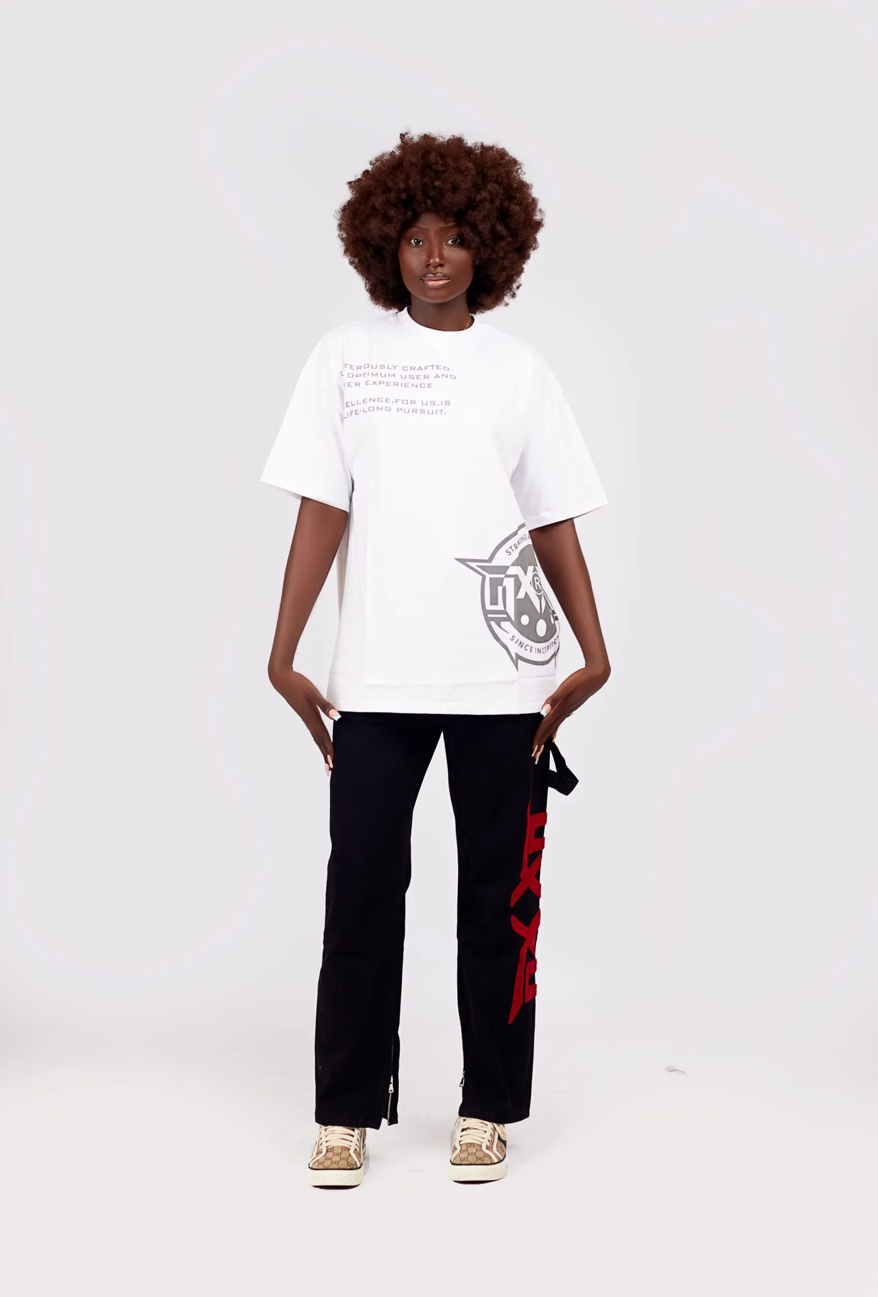 THE STRIKING APPEARANCE WHITE T-SHIRT - Image 6