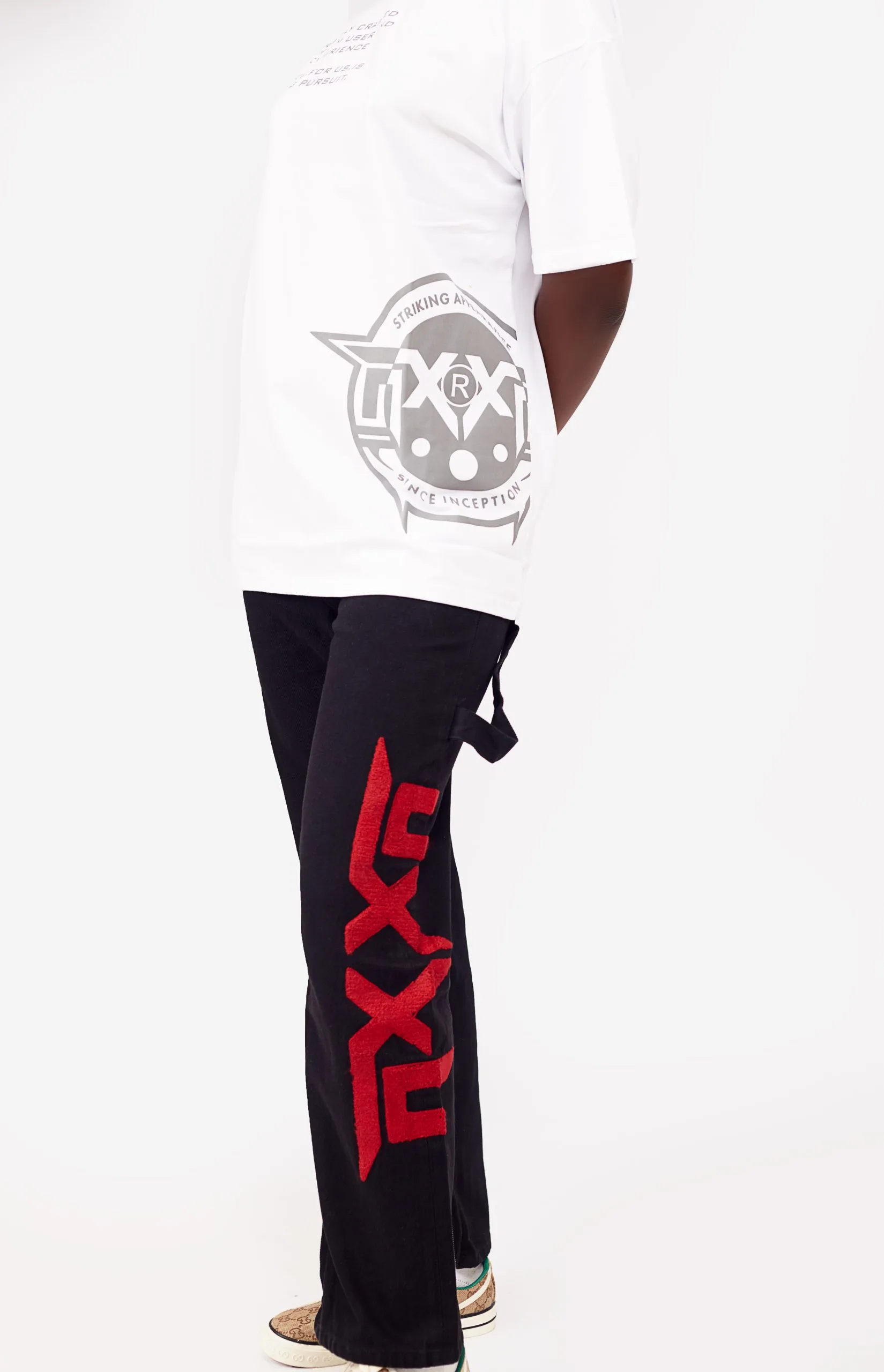 THE STRIKING APPEARANCE WHITE T-SHIRT - Image 4